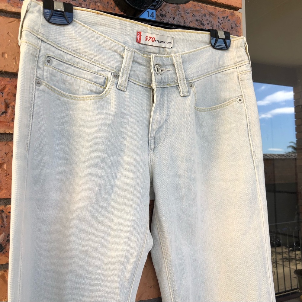 Levi's 570 Straight Fit Cotton Denim Jeans Bleach Blue W29 L34 Womens BNWOT - Picture 5 of 13